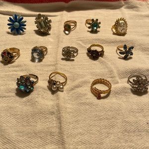 Mix of good and silver rings.